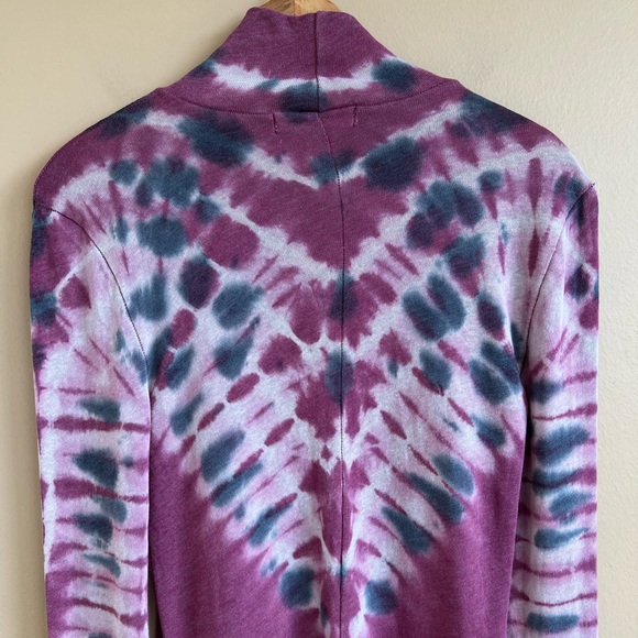 FREE PEOPLE women’s psychedelic turtleneck pullover size medium very soft! - Picture 7 of 10